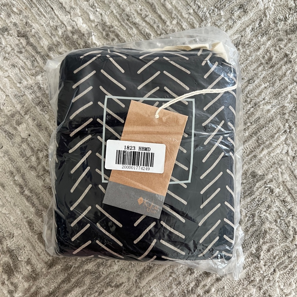 Kyte BABY Midnight Herringbone Crib Sheet